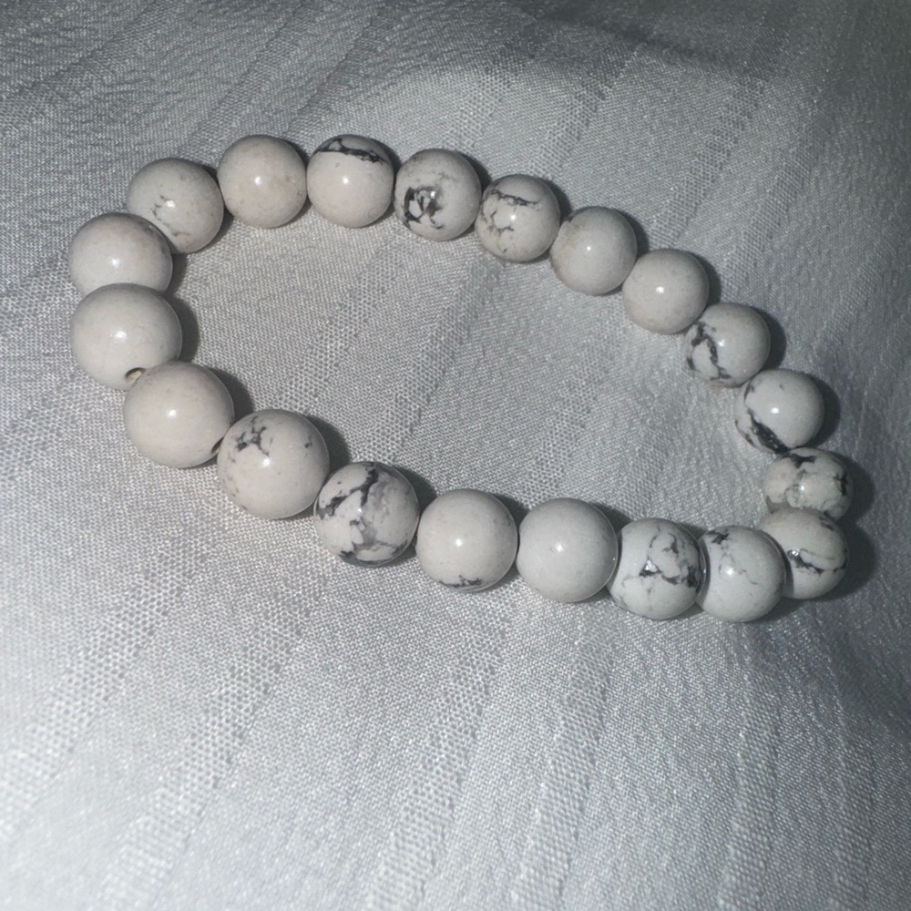 Howlite bracelet